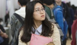 毕业生福利娱乐吃瓜酱,娱乐吃瓜酱，畅享青春回忆